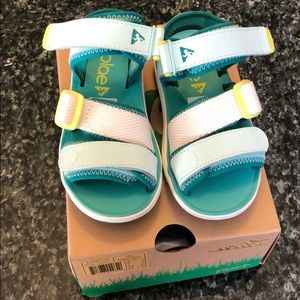 New PLAE Sandals size 8